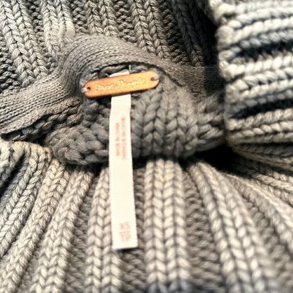 FREE PEOPLE Sweetheart Cable Knit Sweater Mock Turtleneck High Low Hem Gray XS - Picture 5 of 6